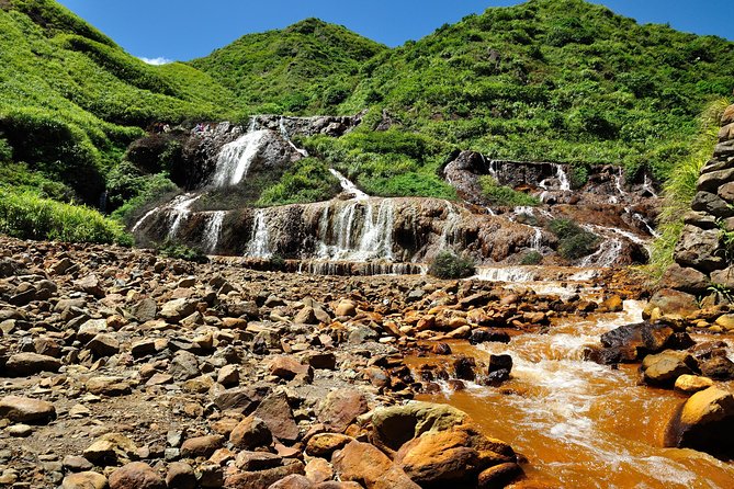 Small-Group Tour: Jiufen, Yehliu Geopark, and Shifen from Taipei - The Northeast Taiwan Loop: Jiufen, Yehliu, Shifen all in one day