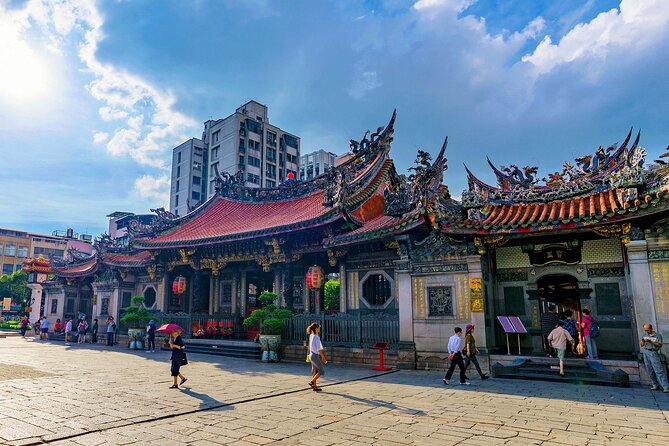 Sweets to Streets: 6Hr Taipei Adventure with Pineapple Cake DIY - Night Market Time: Shilin or Raohe, Same Smart Strategy