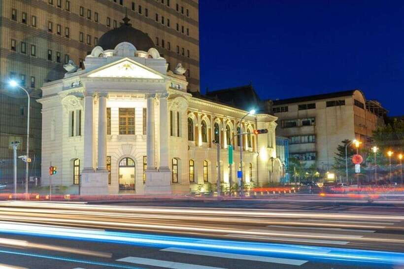Taichung City: Sightseeing Walking Tour with a Local Guide - Price and What You Actually Get for $76