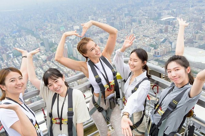 Taipei 101 Top Floor Tour and Dinner at Din Tai Fung - Drink stop time, and how to make it land before dinner
