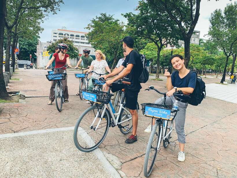 Taipei: 4-Hour Morning City Cycling Tour with Breakfast - Danbing First, Pedaling Second, Taipei Gets Personal