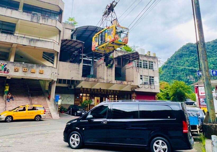 Taipei: 8 Hours Private Day Tour in Wulai with Benz Vito - Price and value: what you are really paying for at $237 per person