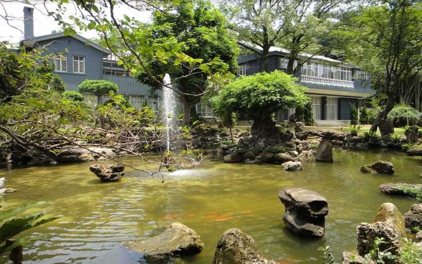 Taipei: Chiang Kai-Shek Shilin Residence Ticket - Second Floor: Where Power Feels More Official