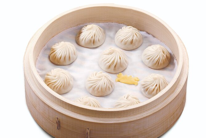 Taipei: Din Tai Fung Meal Voucher - The food plan: courses built around soup dumplings and classic sides