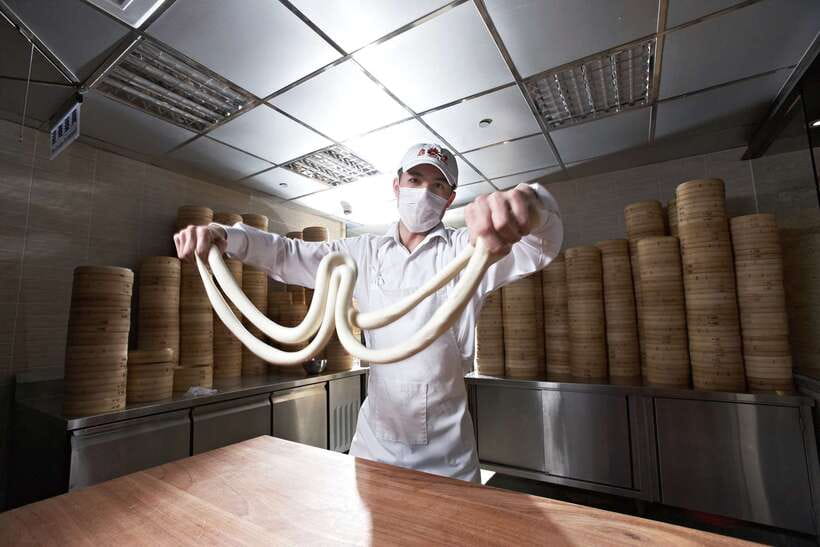 Taipei: Din Tai Fung Restaurant Experience - Course set menus: what you taste, and what you cannot change