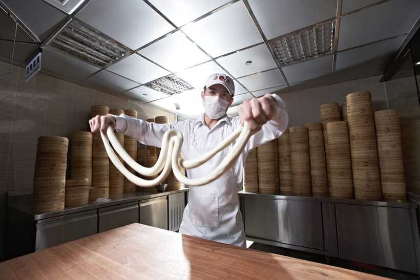 Taipei: Din Tai Fung Restaurant Experience - Price and value: is $33 per person a good deal?