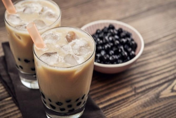 Taipei Foodie Tour - Raohe Street Night Market, where the eating becomes the plan