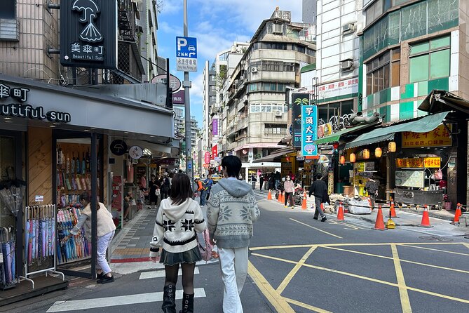 Taipei Hidden Eats, Market & Street Food Tour with 8+ Tastings - Key Things to Know Before You Go