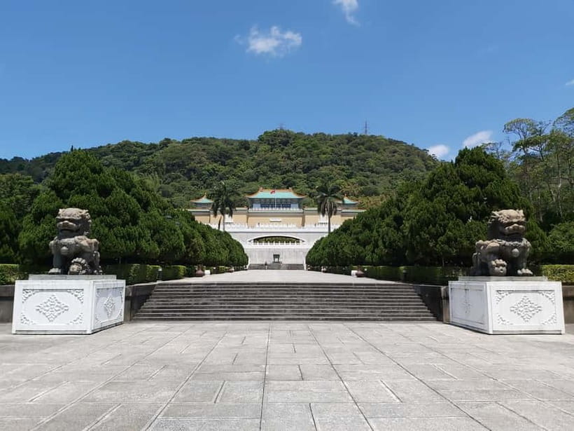Taipei: Morning City Tour with National Palace Museum Entry - A quick decision guide: should you book it?