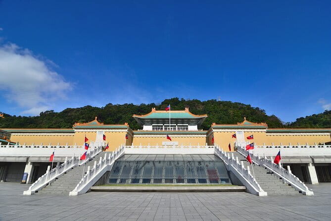 Taipei National Palace Museum Guided Tour - Key Highlights You’ll Notice Right Away
