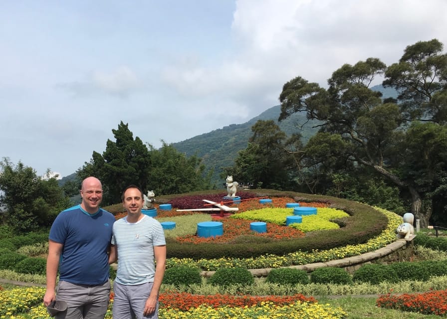 Taipei: Private Day Tour by Car - National Palace Museum and Taipei 101, plan your tickets and your time