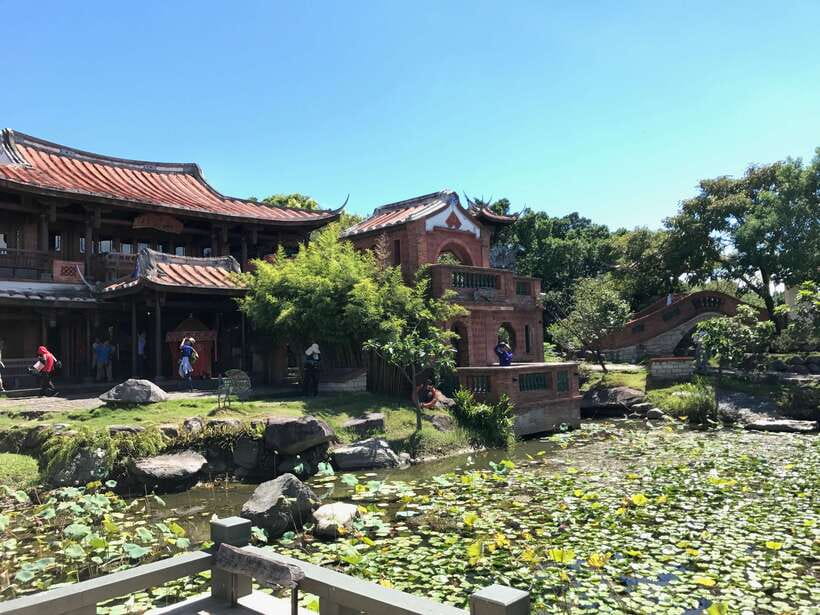 Taipei: Private Day Tour by Car - Price and value: when $114 per person makes sense