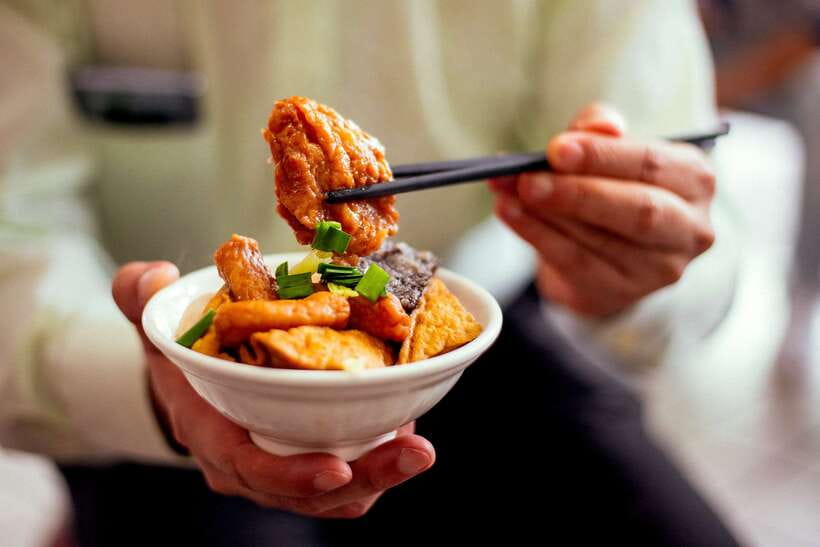 Taipei: Private Food Tour - 10 Tastings with Locals - Tianjin Scallion Pancake and Braised Pork, Plus a Veggie Swap
