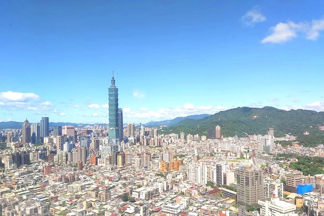 Taipei Private Transfer: Keelung Cruise Port to Hotel - Meeting at West Passenger Terminal: How to Find the Right Car Fast