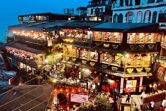 Taipei's Old Gold Rush Town: Jiufen Guided Night Tour - Key things that make this Jiufen night outing work