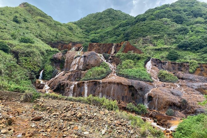 Taipei's Old Gold Rush Town: Jiufen Guided Night Tour - Should you book this Jiufen guided night tour?