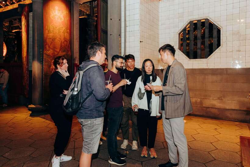Taipei's Origin & Longshan Temple - Taiwan Cultural Tour - Value and price: why $1 can still make sense