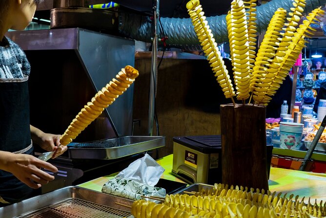 Taipei Street Food & Night Market Tour with a Local: Private & Custom - Stop-by-stop: what you can expect in the market
