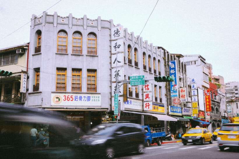 Vintage Taipei - Best of Taiwan and Sunset Walking Tour - Should you book Vintage Taipei Best of Taiwan and Sunset Walking Tour?