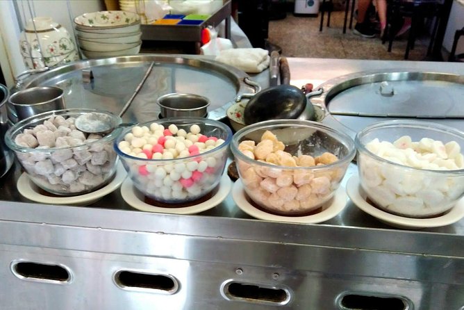 WoknRoll Taipei Walking and Historical Food Tour - Why Dadaocheng and Dihua Street Work So Well for a Food Tour