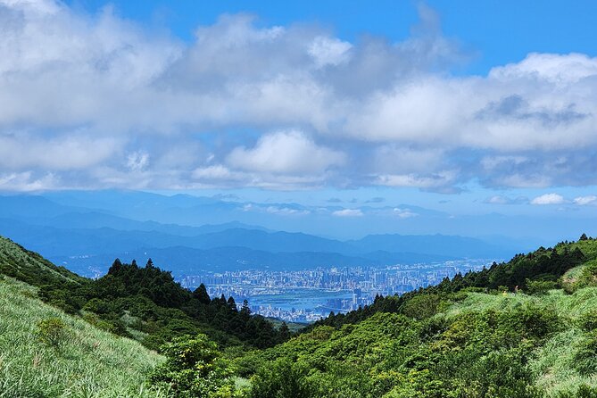 Yamingshan Volcano, Beitou Thermal Valley, Danshui Private Tour - Xiaoyoukeng Recreation Area: The Volcano Up Close and What to Expect